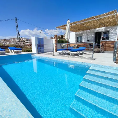 Delicia Villa